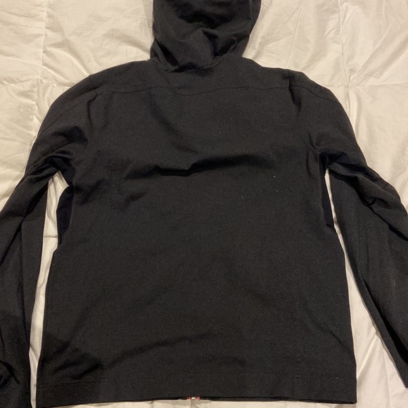 Men’s lululemon sweater size Large - Picture 2 of 4